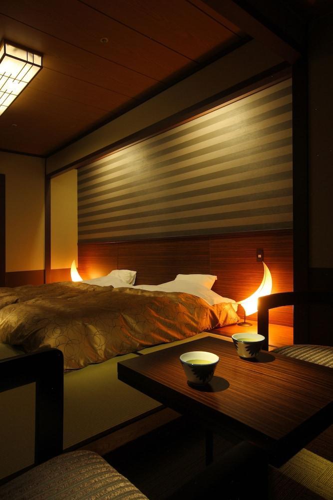 Hotel Ootaki Никко Экстерьер фото