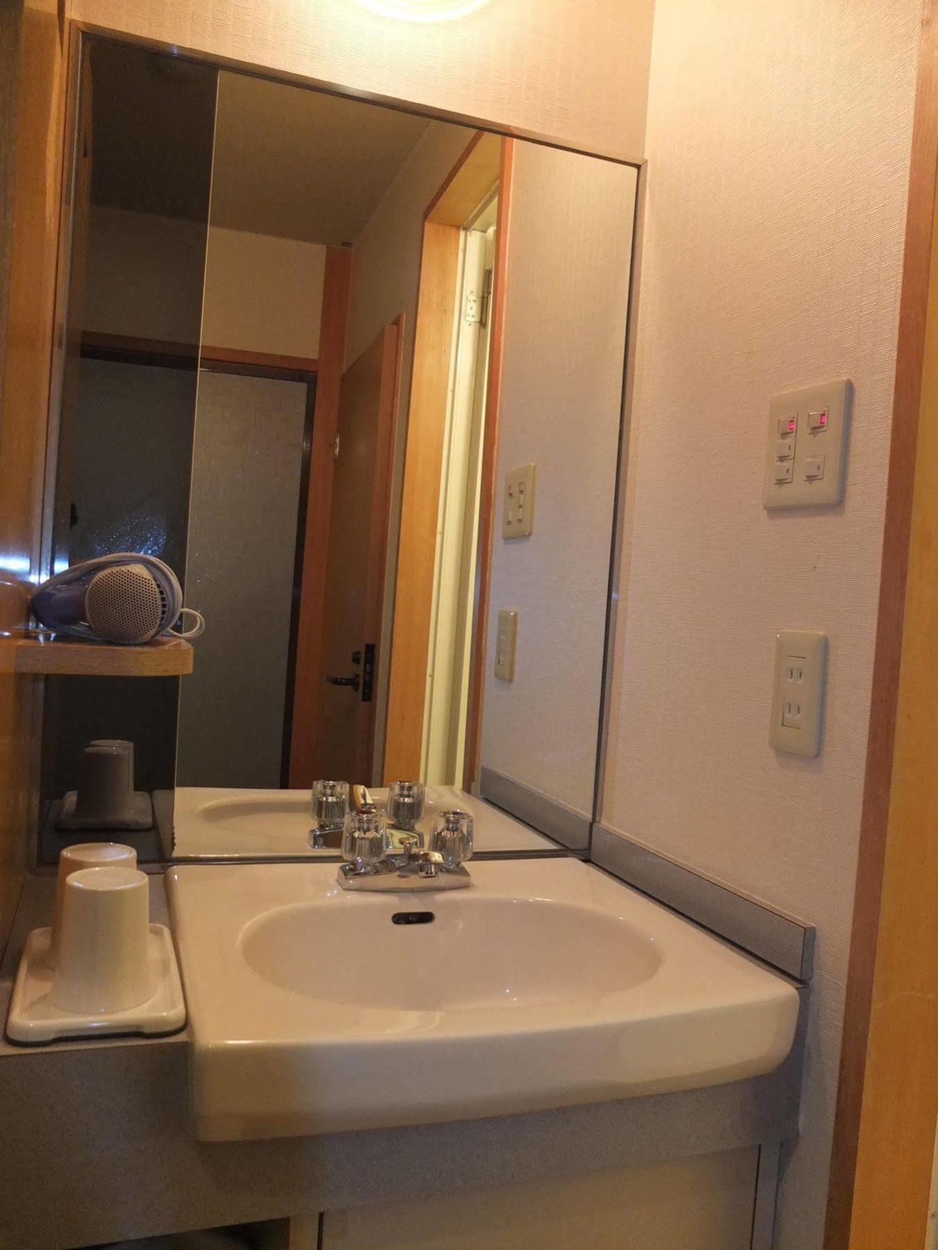 Hotel Ootaki Никко Экстерьер фото